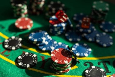 Casino Hold'em hand rankings chart displayed on mobile screen